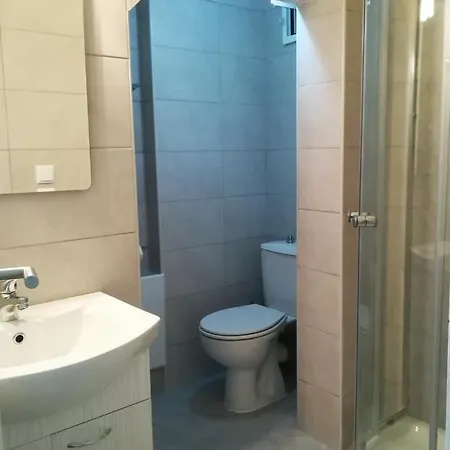 K & M Λευκάδα